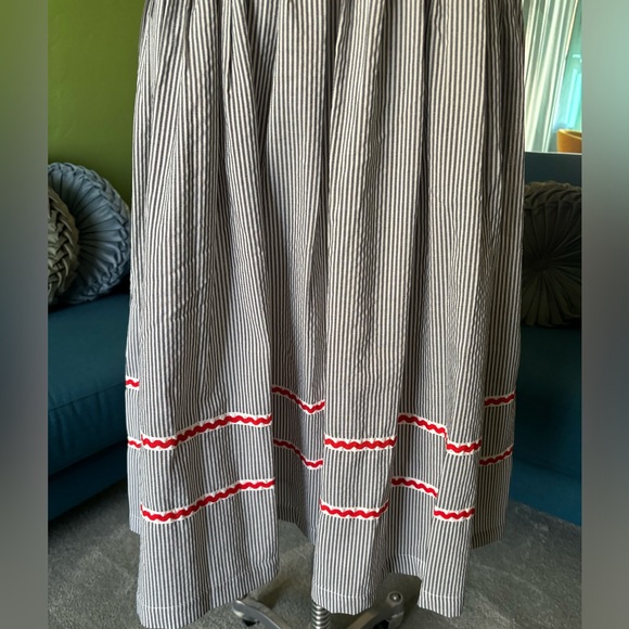 Tailor & Twirl pinup dress - Picture 3 of 13